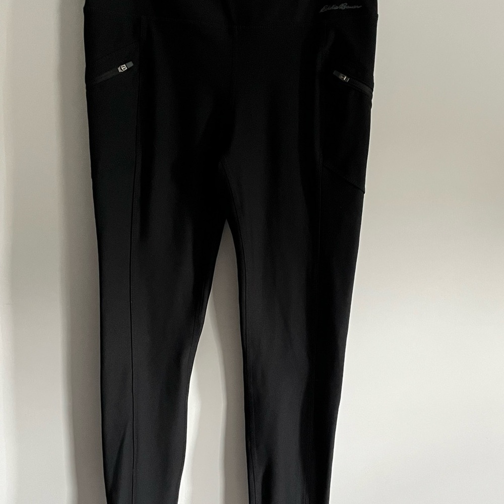 Eddie Bauer Black Leggings with Slim Fit and Stretch Fabric